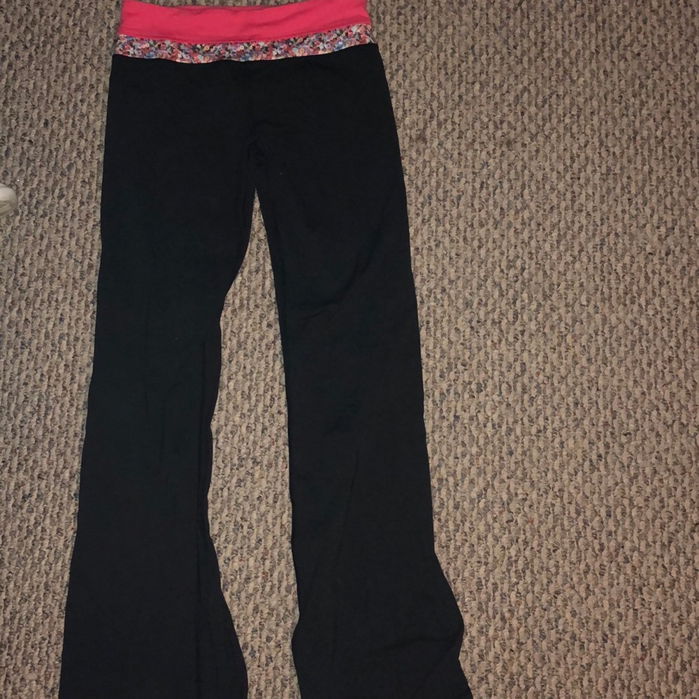 Lululemon yoga pants
